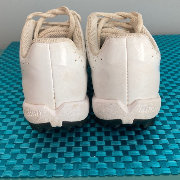 Nike Kids Softball Cleat Shoes Girls Size 13C - Picture 4 of 16
